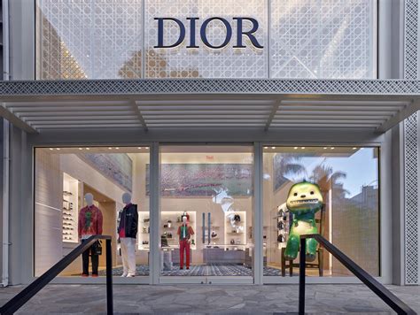 dior waikiki hours|christian dior clothing.